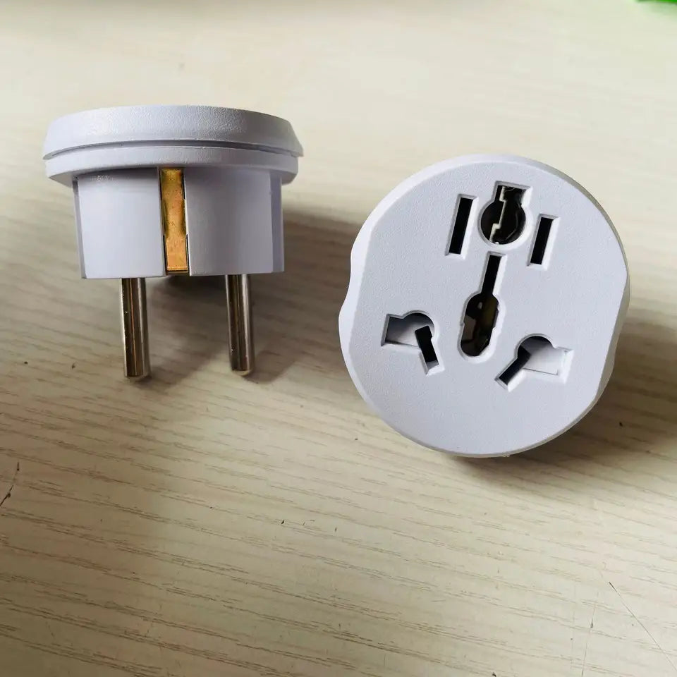 Potovalni adapter univerzalni na EU - PAD003C